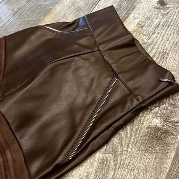 Vegan Leather & Suede Ribbed Legging - Picture 5 of 16